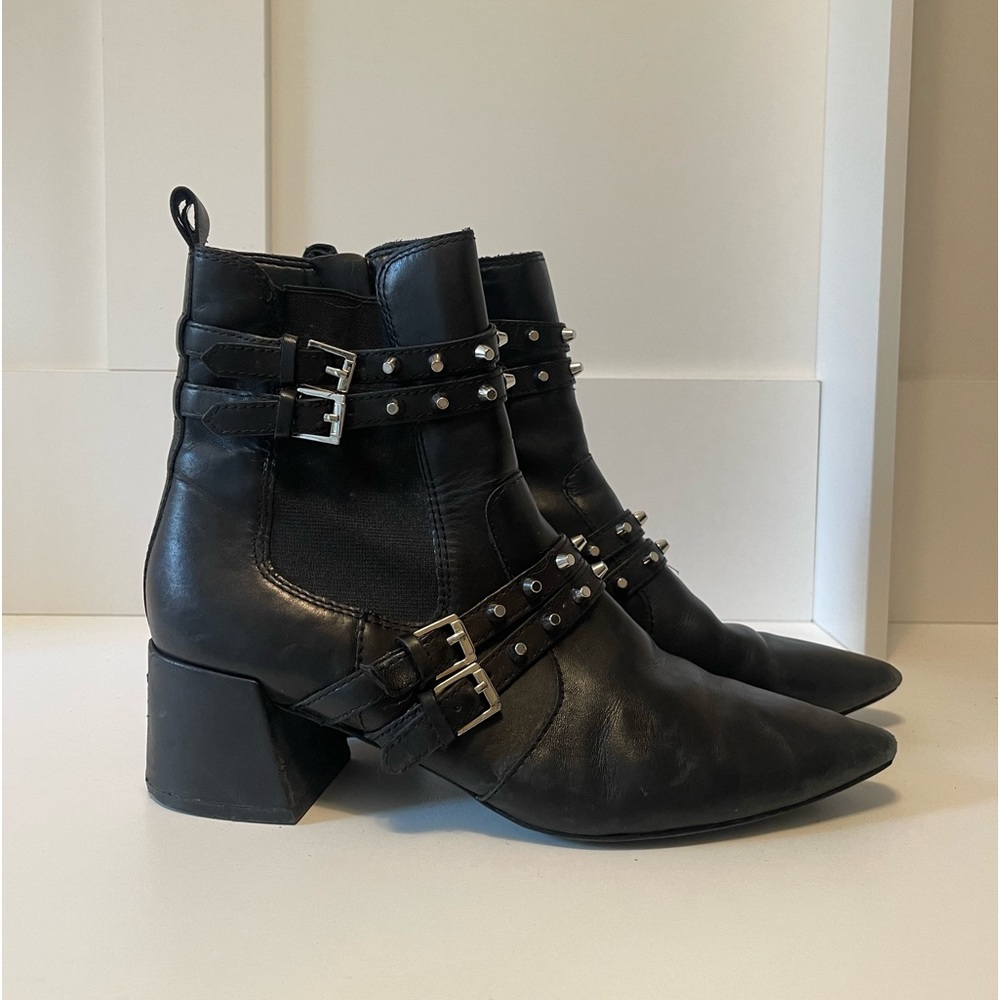 Kendall + Kylie Rad4 Black Leather Ankle Boots